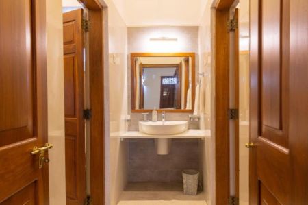 Bathroom - Nugegoda Luxury House for Sale in Prime location 