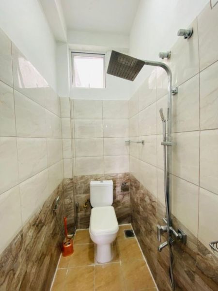 Bathroom - 3-Bedroom Fully Furnished Apartment for Long-Term Rental in Kalubowila. Propery Code: (CSA401) 