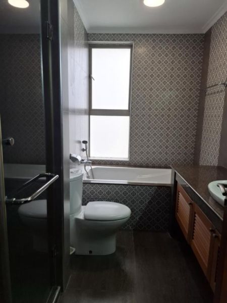 Bathroom - LARGE 3 BEDROOMS| EMPIRE Residencies| COLOMBO 2| close to PORT CITY| FURNISHED| USD 2,200