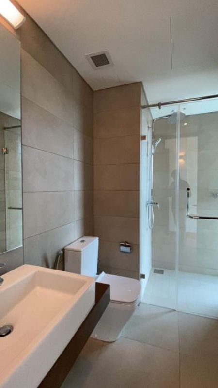 Bathroom - 447 Luna Tower Semi-Furnished Apartment for Sale - A27483