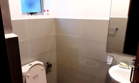Bathroom - Ariyana Resort - Apartment For Rent in Athurugiriya  - EA333