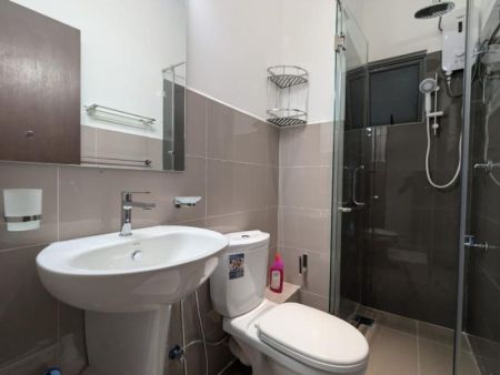 Bathroom - Elixia 3C'S - 3BR Apartment for Rent in Malabe - EA576