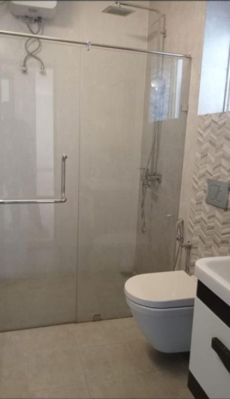 Bathroom - Newly Renovated 3 Bedroom Apartment for Rent in Colombo 5