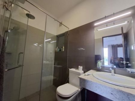 Bathroom - Canterbury Golf - Furnished 2BR Apartment for Sale in Piliyandala - EA688