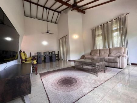 Living Room - FOR SALE: Delightful 12P Kotte Family House
