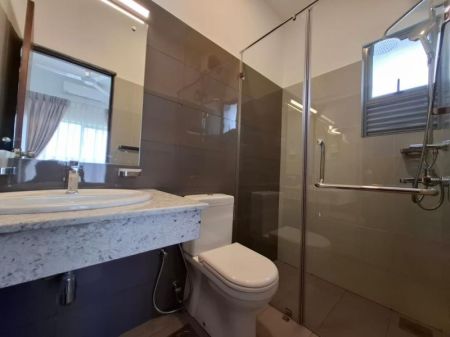Bathroom - Canterbury Golf 3 Bedrooms Apartment For Sale in Piliyandala - EA810