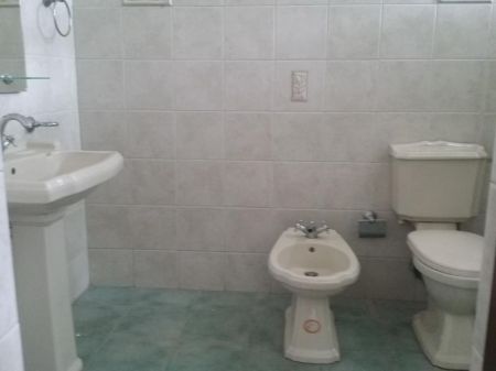 Bathroom - House For Rent In Colombo 7 ( File No 810b )