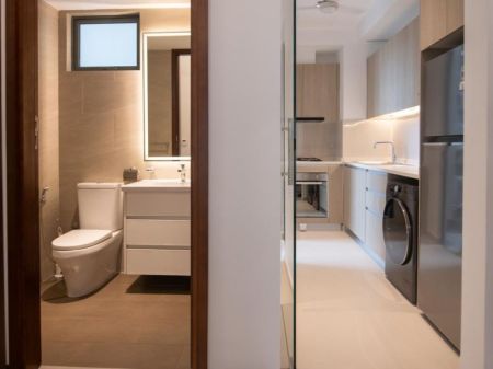Bathroom - Apartment for Rent - TRI-ZEN - Colombo 02 | LKR 450,000