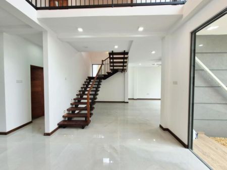 Living Room - Modern Designed 2 Story House For Sale In Athurugiriya 