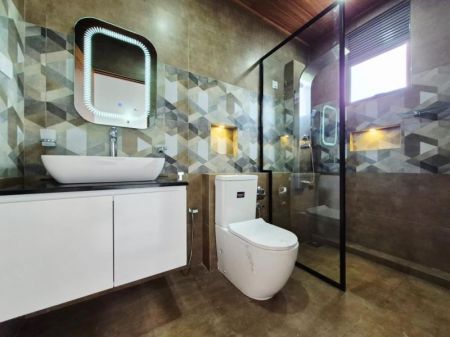 Bathroom - Modern Designed 2 Story House For Sale In Athurugiriya 