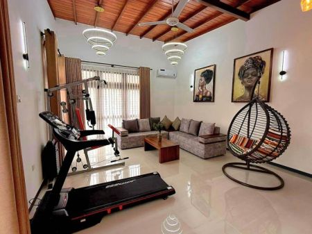 Living Room - Fully Furnished Luxury Palace For Sale In Battaramulla 