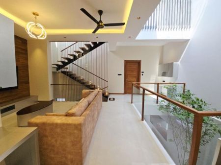 Living Room - B/N Fully Furnished Luxury 3 Story House For Sale In Battaramulla 