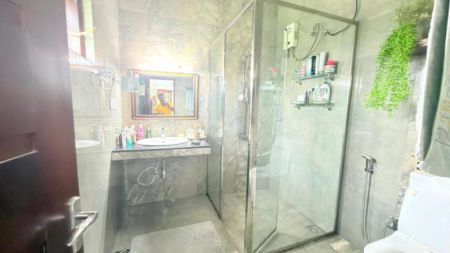 Bathroom - (SH1492) Fully Finished 3 Storey House for Sale in Wellampitiya