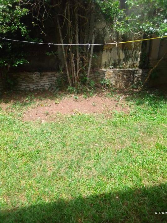 Land with house for sale in Pita Kotte