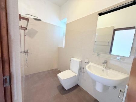 Bathroom - Mount Lavinia Brand New Luxury House For Sale In Ratmalana 