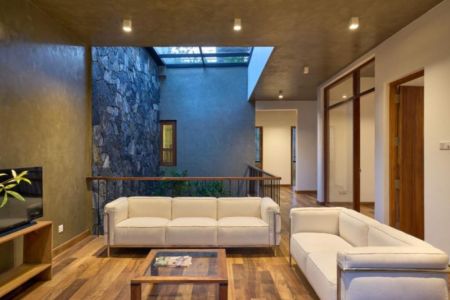 Living Room - Modern 4BR House for Sale in Gampaha | Price LKR 120 Million (Hs4689)