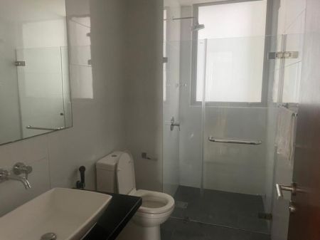 Bathroom - The Emperor | Colombo 3 | 3Bedroom  | Luxury | Spacious | 118M