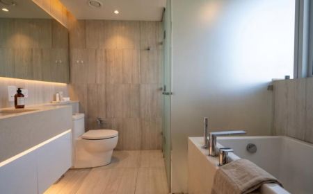 Bathroom - Luxury 3BR Apartment for Sale at Colombo City Centre Residences