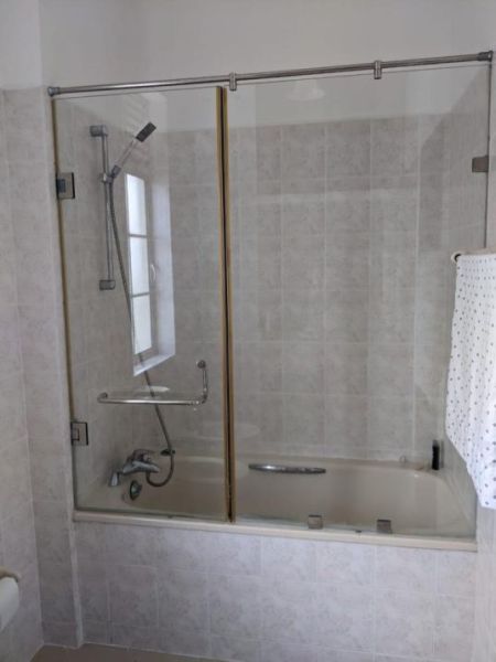 Bathroom - 3BR Apartment for Sale at St. James Court, Colombo 03 | Investment LKR 68 Million (AP4694)
