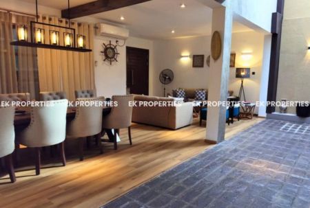 Living Room - 4 Bedroom Modern House For Sale in Colombo 5 | 8.5 Perches | EK-1397