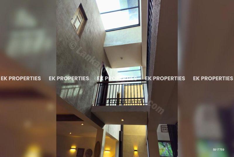 House for sale in Colombo 5
