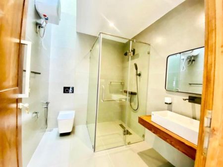 Bathroom - (SH1490) Modern Luxury Three Storey House for Sale in Moratuwa Katubedda