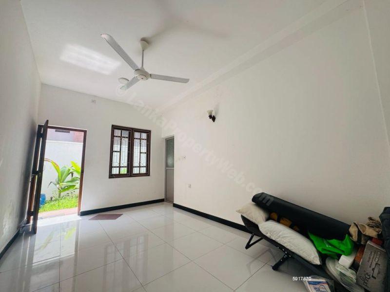 House for rent in Rathmalana