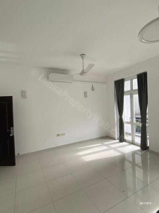 Apartment for sale in Colombo 5