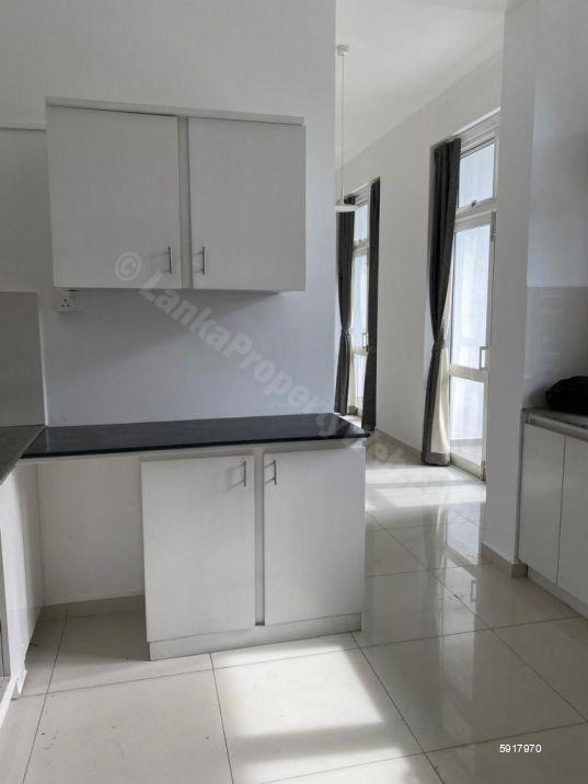 Kitchen - Apartment for sale in Colombo 5