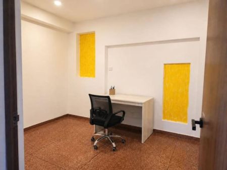 Living Room - 04.40 perches - Furnished House for Rent - HL53436