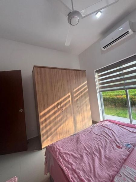 Bedroom - Canterbury Golf 3BR Furnished Apartment for Sale in Piliyandala - EA930
