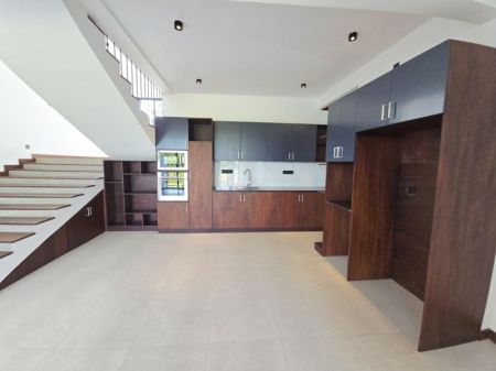 Kitchen - Modern Designed Luxury Three Story House For Sale In Homagama 