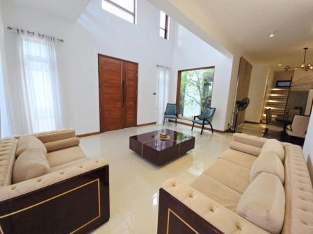 Living Room - Architect Design Luxury 3 Story House For Sale in Thalawathugoda