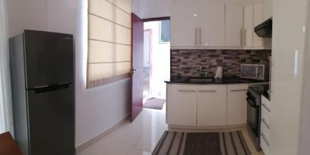 Kitchen - Short term Reliance Residencies Apartment for rent in Rajagiriya 