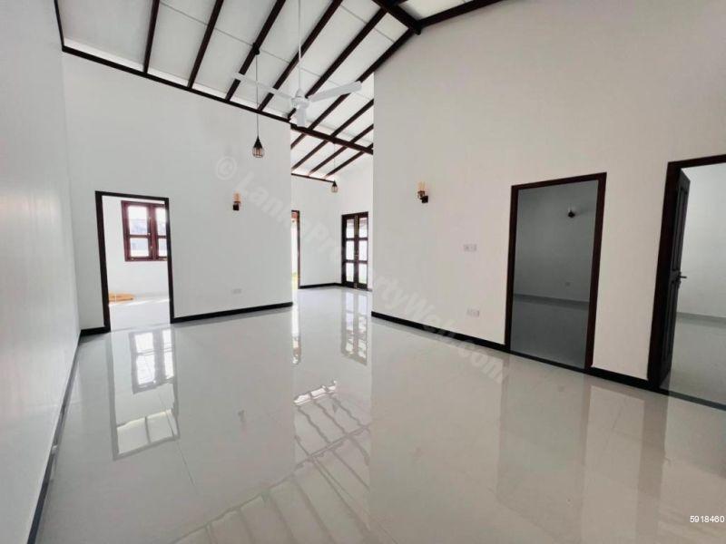 House for sale in Malabe
