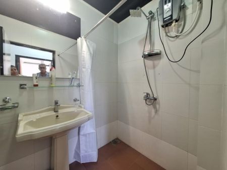 Bathroom - 3 bedrooms furnished apartment at Jawatte for rent 