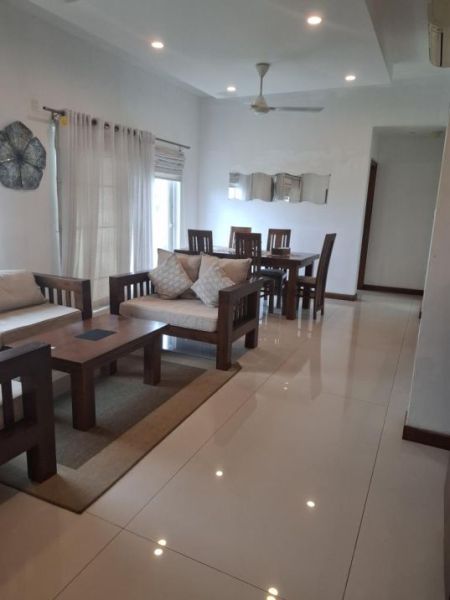 Living Room - SKY GARDENS – SPACIOUS 3 BEDROOM APARTMENT| 1,500 sq ft| Rajagiriya| Green views| Rs. 79 Mil