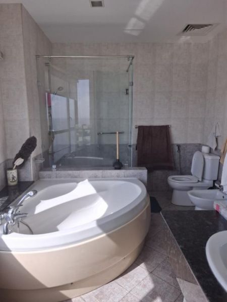 Bathroom - Iceland Residencies Penthouse Apartment| Panoramic Sea Views| 3 Bedrooms| 2,490 sq ft| Rs. 215 Mil