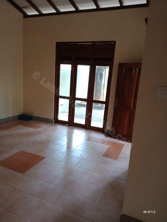 House for sale in Maharagama