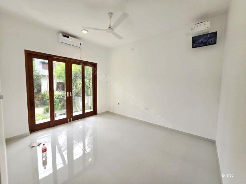 House for sale in Piliyandala