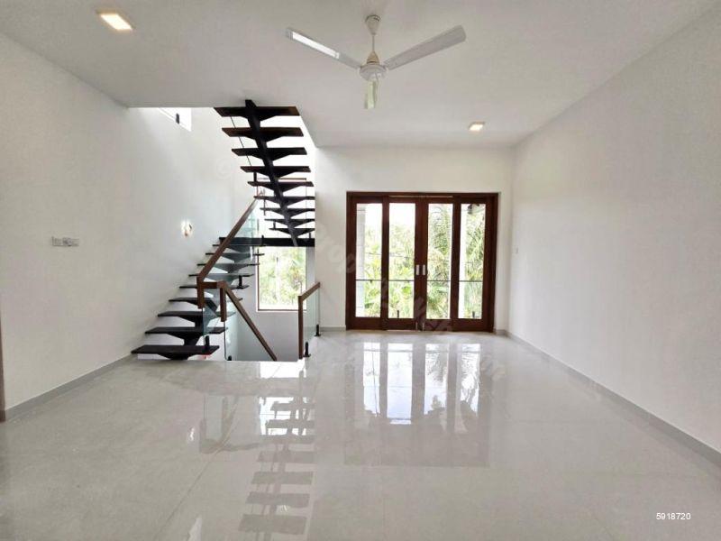 House for sale in Piliyandala