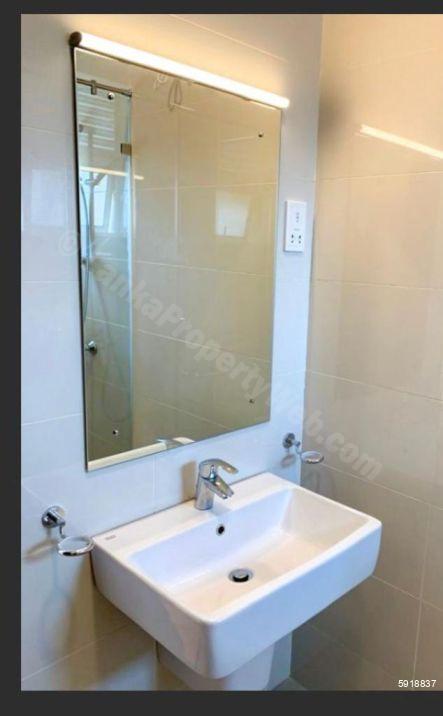 Bathroom - Apartment for sale in Colombo 8