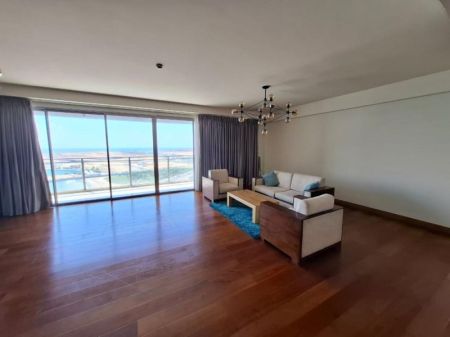 Living Room - Shangri-La Apartment For Rent in Colombo 2 - PDA276