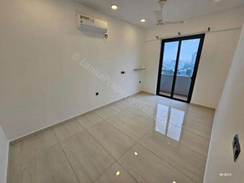 Apartment for sale in Colombo 5