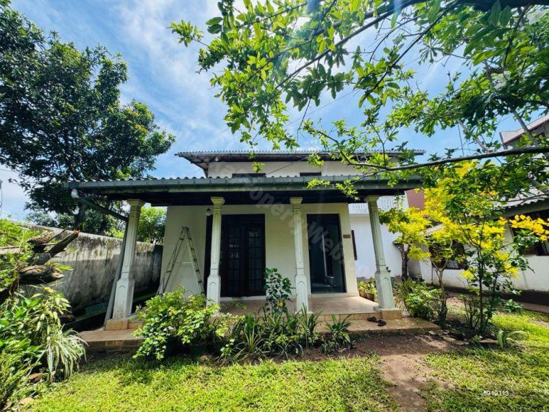 Exterior - House for rent in Moratuwa
