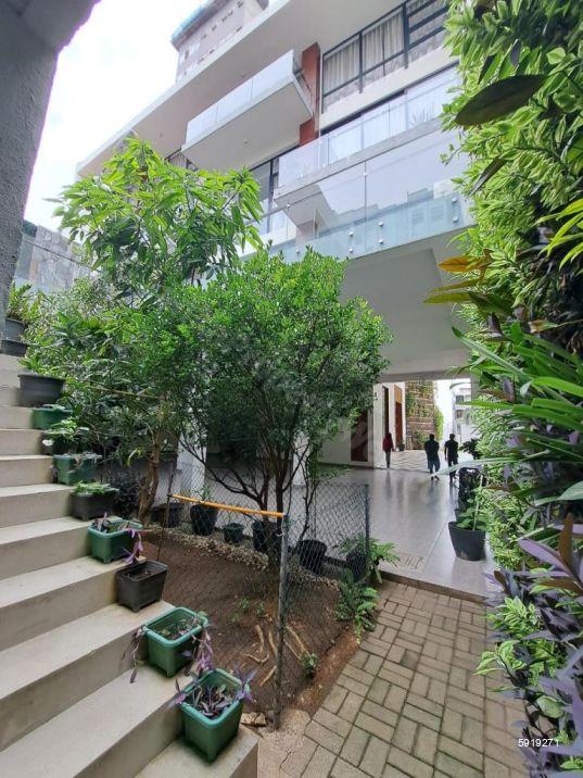 Exterior - House for rent in Colombo 3
