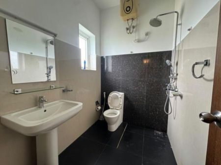 Bathroom - Global Lakeside - 02 Bedroom Furnished Apartment for Rent in Rajagiriya (A5962)-RENTED