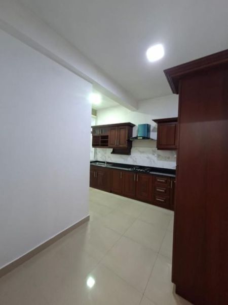 Kitchen - ￭ Superior Homes ￭ 04BR Apartment For Sale ￭ (NK11338)