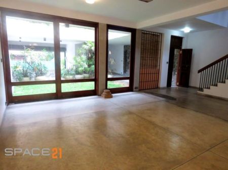 Living Room - 4 Bedroom unfurnished architectural design house for rent with Mada Midula in Nugegoda