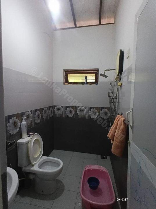 House for sale in Mawaramandiya